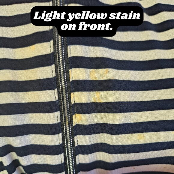 Chico's Size 1 (M/L) Black White Striped High Low Hem Top. - Picture 4 of 6